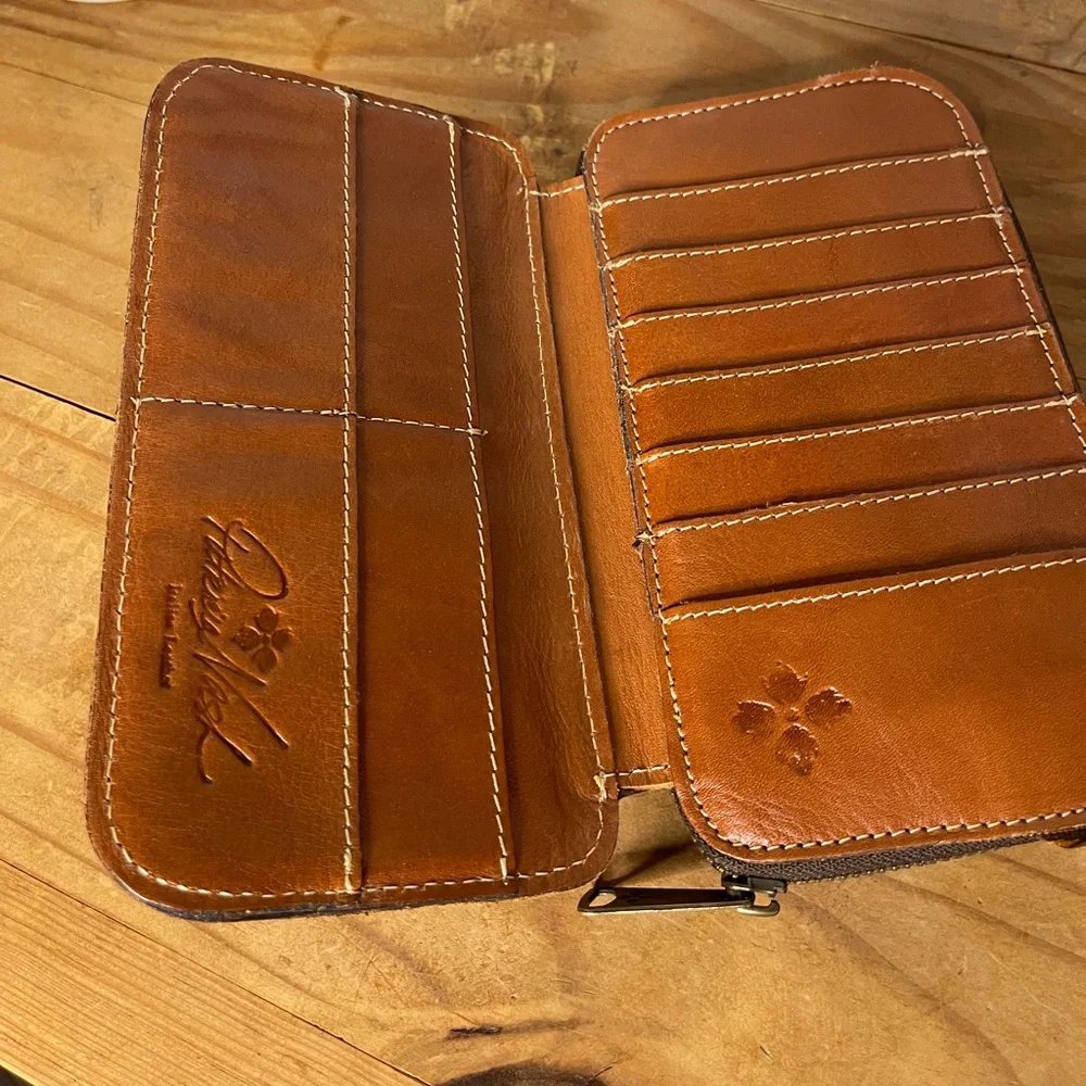 Patricia Nash Embossed Tool Leather Wallet- Floral Boho Zip Around Clutch - Picture 7 of 11